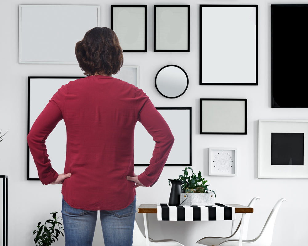 Decorating tips to hang picture frames like a pro